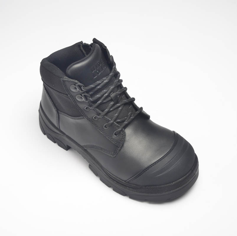 Boot 324g.jpg