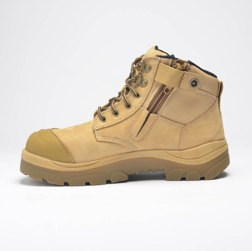 Boot 320d.jpg